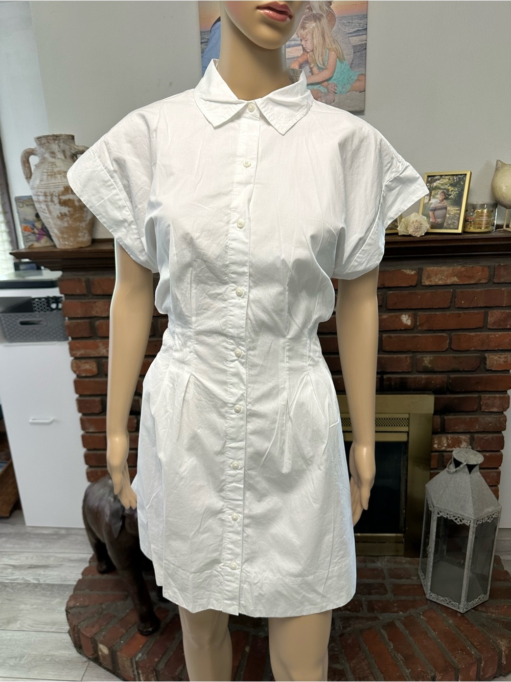 Crisp White Button-Front Shirt Dress -medium